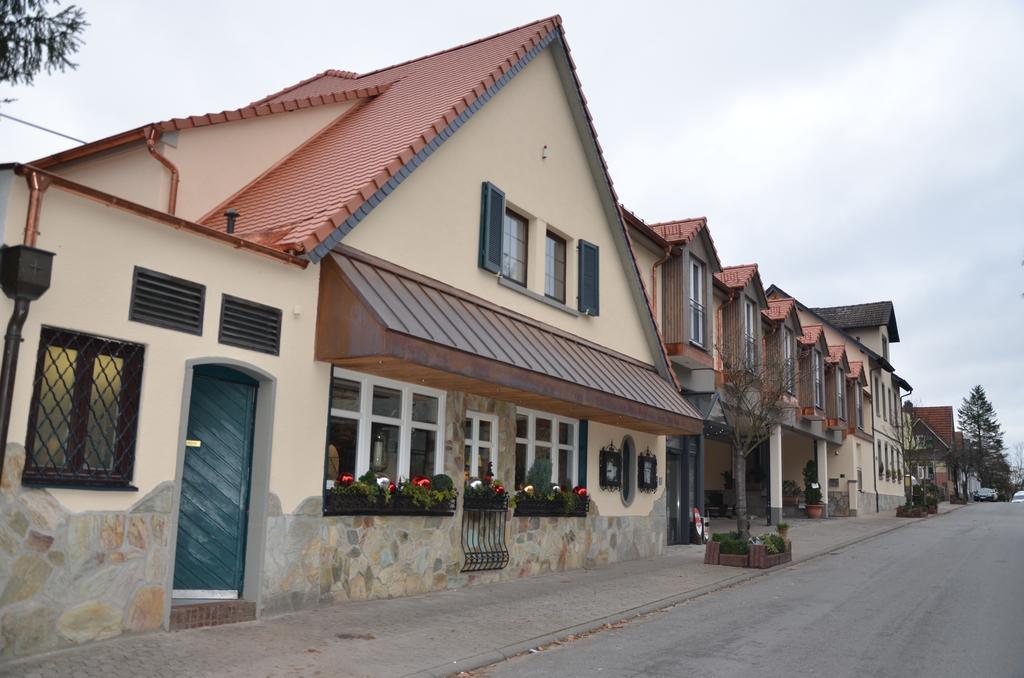 Hotel- Restaurant Poststuben Bensheim Exterior photo